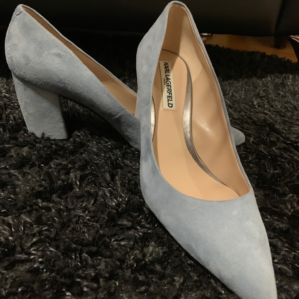 Ice blue beautiful pumps